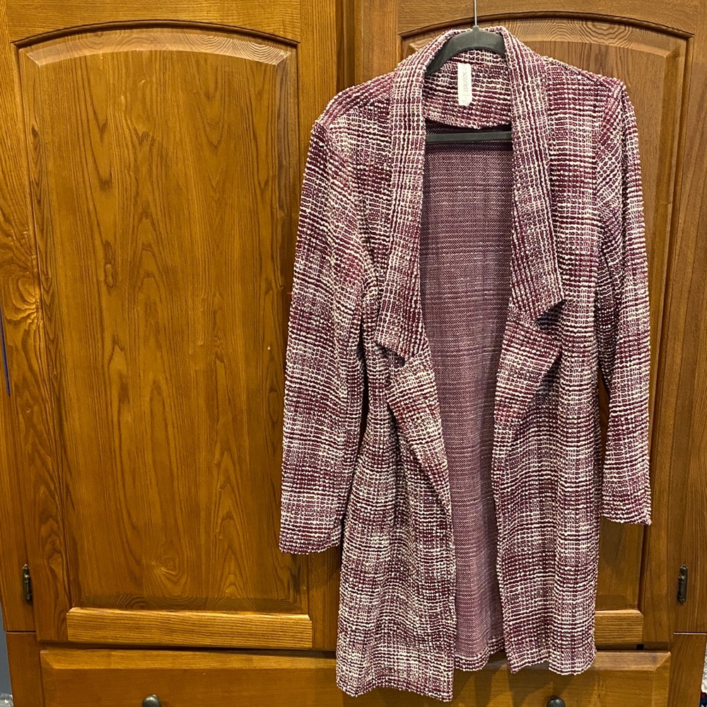 NWOT Dear Tweed Scarlett Burgandy and White Textured Jacket size small - Picture 2 of 6